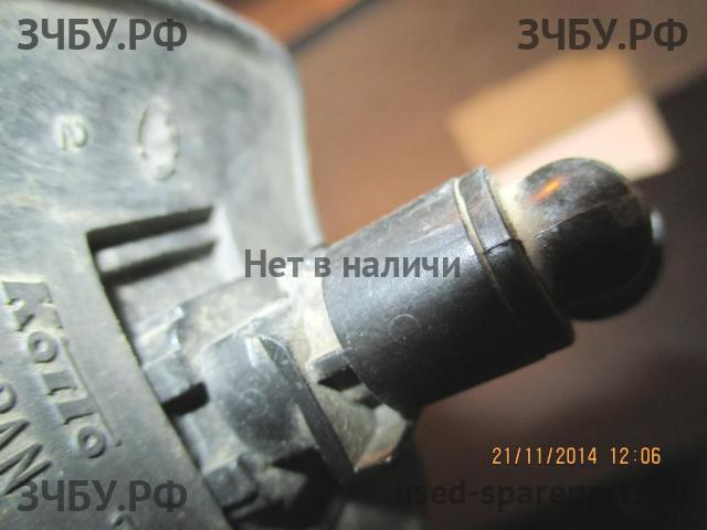 Toyota Camry 5 (V30) Форсунка омывателя фары