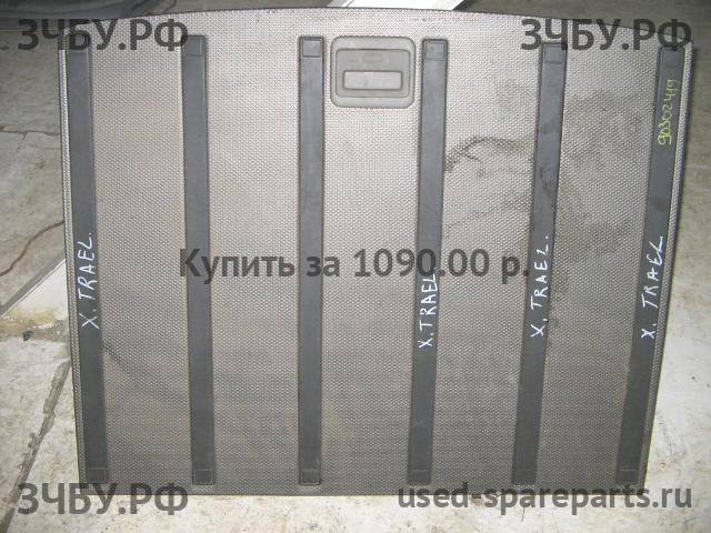 Nissan X-Trail 1 (T30) Пол багажника