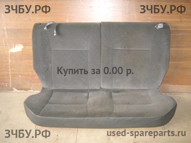 Chevrolet Metro (MR226) Сиденья (комплект)