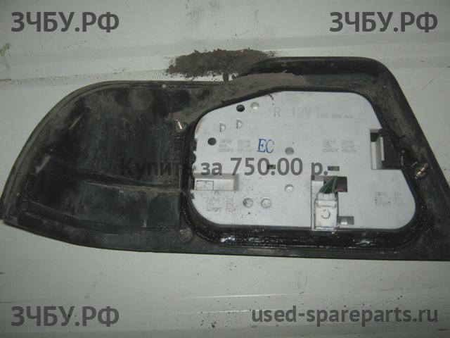 Nissan Maxima 1 (J30) Фонарь правый