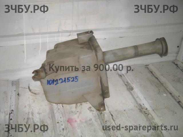 Nissan Maxima 1 (J30) Бачок омывателя лобового стекла