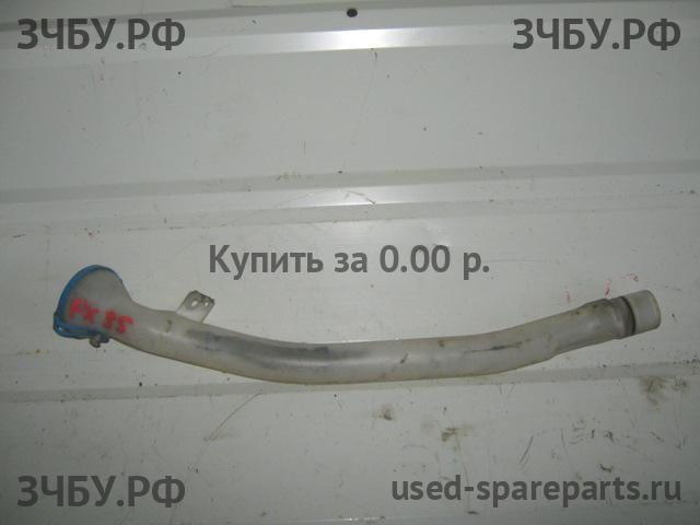 Infiniti FX 35/45 [S50] Горловина бачка омывателя