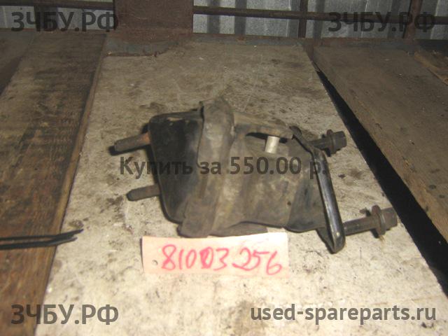 Dodge Intrepid 2 Опора двигателя