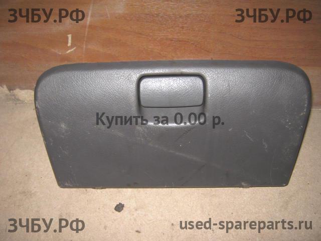 Chevrolet Metro (MR226) Бардачок