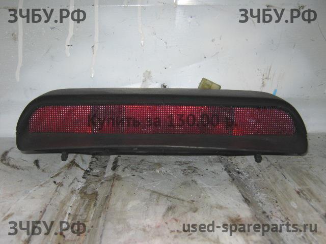 Chevrolet Metro (MR226) Фонарь задний (стоп сигнал)