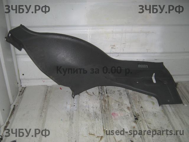 Chevrolet Metro (MR226) Пластик салона