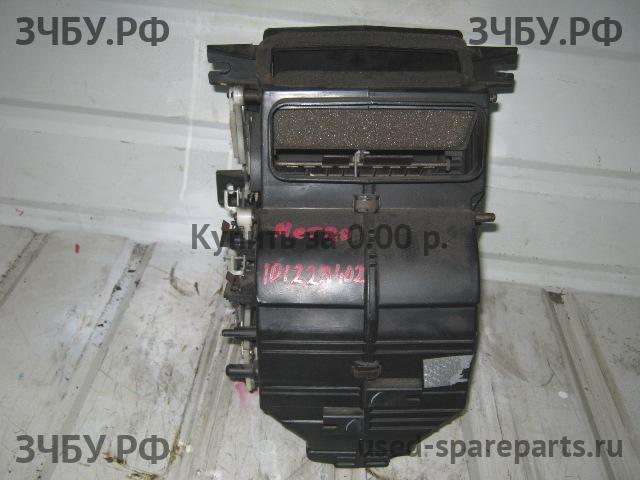 Chevrolet Metro (MR226) Корпус отопителя (корпус печки)