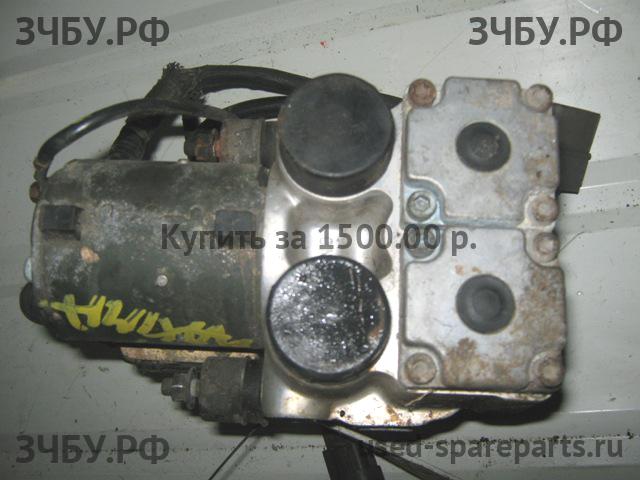 Nissan Maxima 1 (J30) Блок ABS (насос)