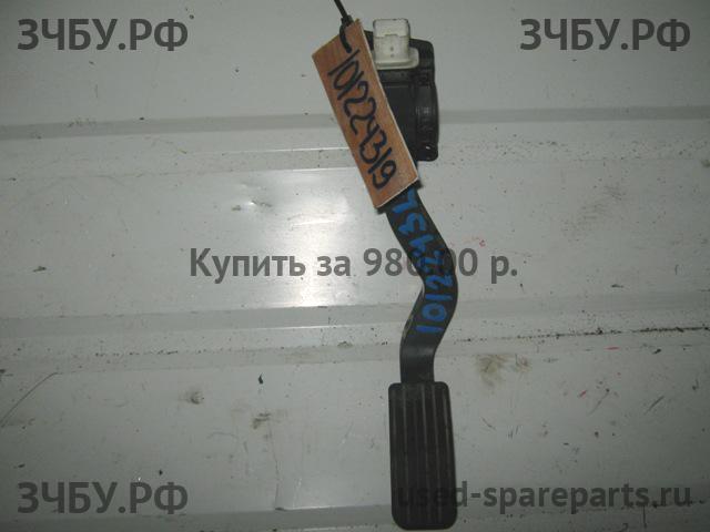 Peugeot 307 Педаль газа