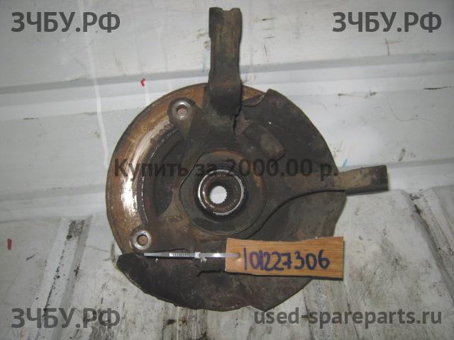 Chevrolet Metro (MR226) Кулак поворотный передний правый (со ступицей)