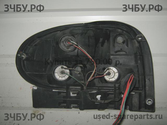Chevrolet Metro (MR226) Фонарь правый