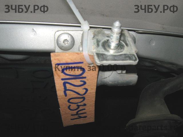 Peugeot 307 Петля крышки багажника