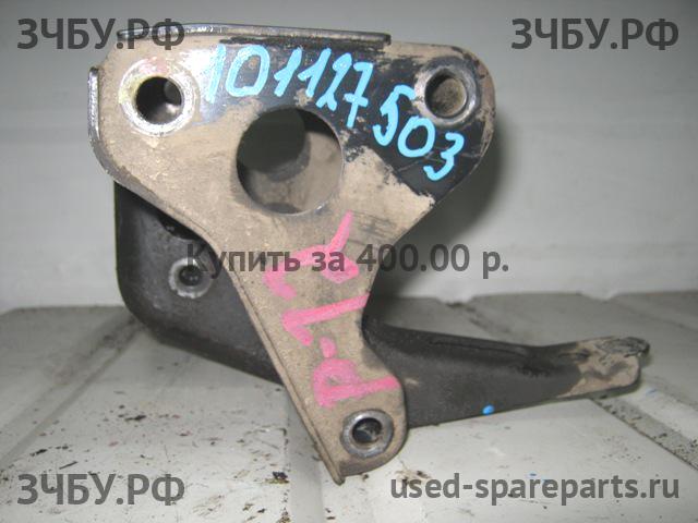 Nissan Primera P12 Кронштейн крепления ДВС