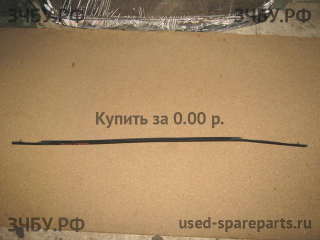 Land Rover Range Rover Sport 1 Направляющая стекла в двери