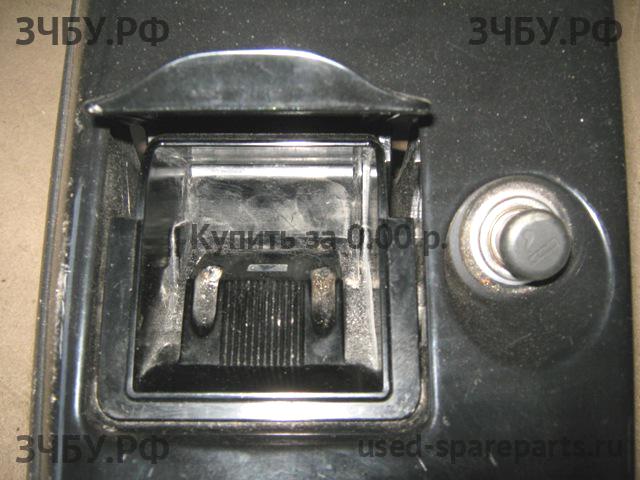 Mitsubishi Lancer 9 [CS/Classic] Пепельница