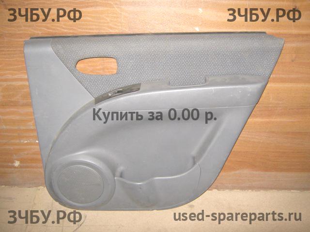 Hyundai Matrix [FC] Обшивка двери задней правой
