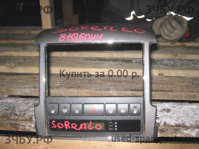 KIA Sorento 1 Часы
