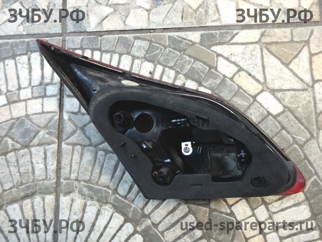 Opel Astra J Фонарь правый