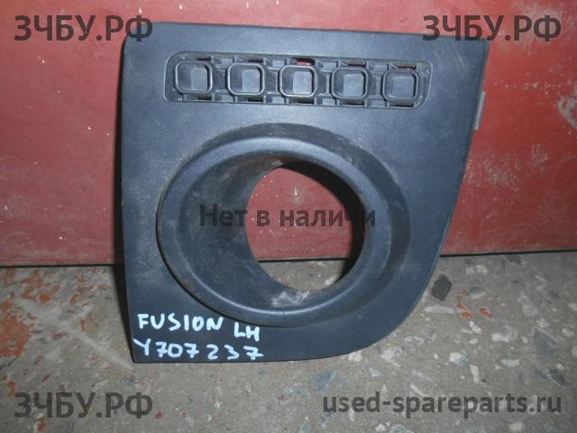 Ford Fusion Рамка противотуманной фары левой