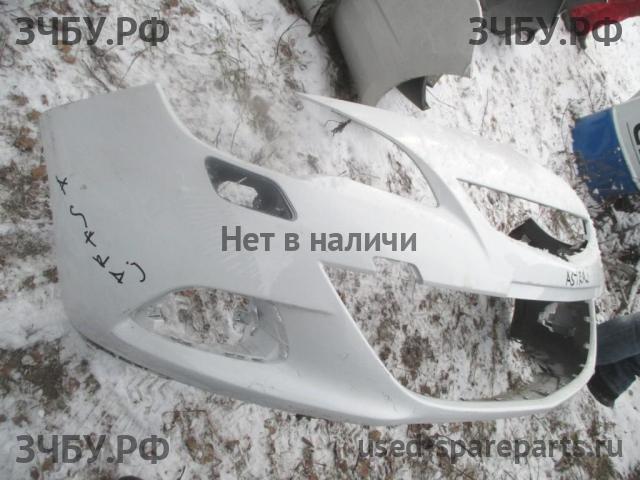 Opel Astra J Бампер передний