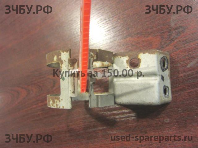 Honda Prelude 5 (BB) Кронштейн компрессора кондиционера