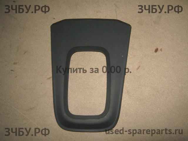 Nissan Primera P12 Накладка декоративная на кулису (консоль)
