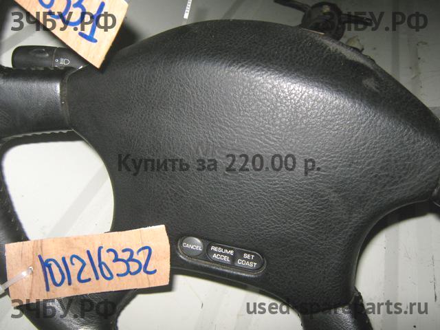 Nissan Maxima 1 (J30) Накладка звукового сигнала (в руле)