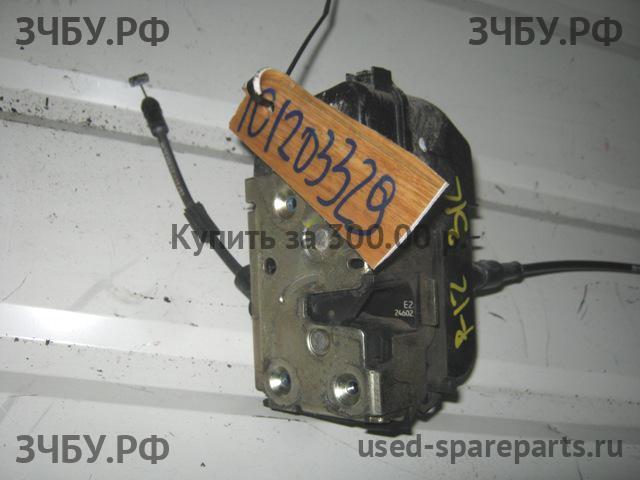 Nissan Primera P12 Замок двери задней левой