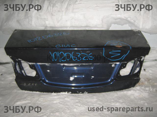 Honda Civic 8 (5D) Крышка багажника
