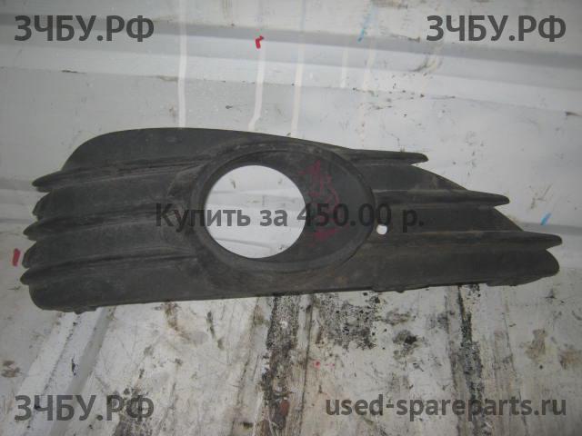 Opel Astra H Решетка в бампер