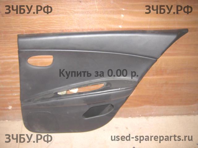 Nissan Primera P12 Обшивка двери задней правой