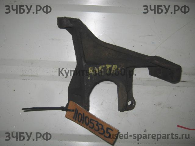 Chevrolet Metro (MR226) Кронштейн крепления ДВС