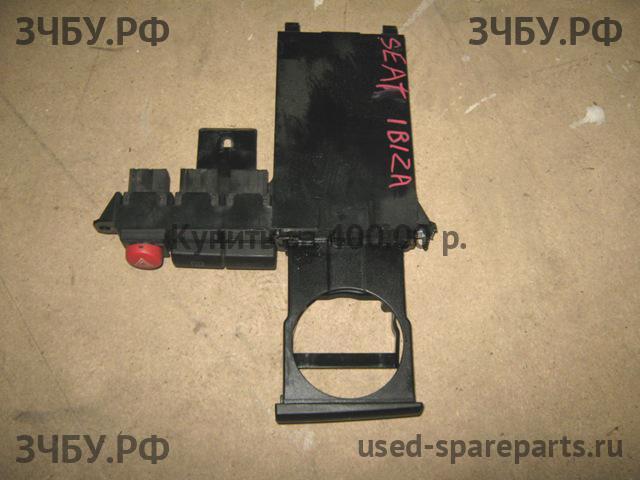 Seat Ibiza 3 (6L) Подстаканник