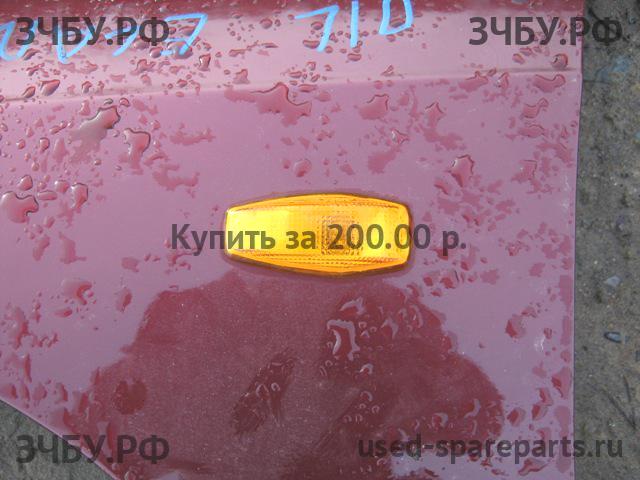 Hyundai Elantra 1 Указатель поворота в крыло (повторитель)