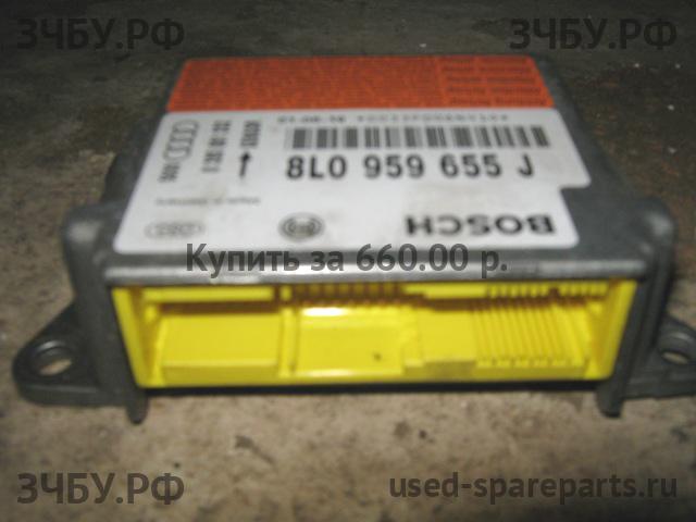 Audi A3 [8P] Блок управления AirBag (блок активации SRS)