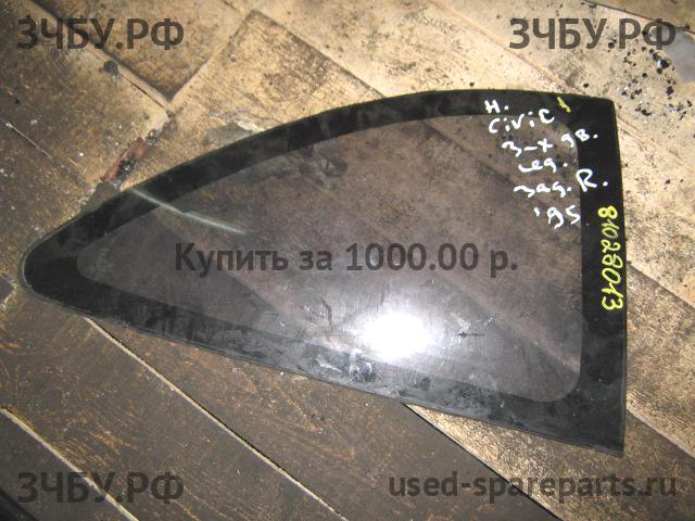 Honda Civic 7 Стекло кузовное глухое правое