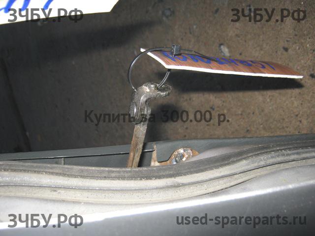 Hyundai Accent 1 Петля двери передней правой