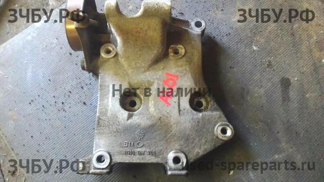Nissan Almera 16 Кронштейн компрессора кондиционера