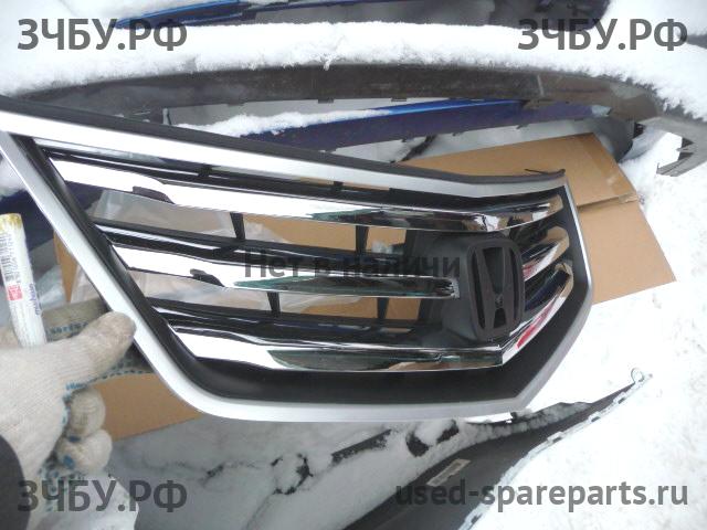 Honda Accord 8 Решетка радиатора