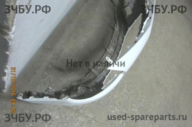 Opel Astra J Бампер передний
