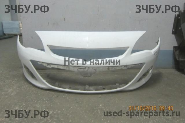 Opel Astra J Бампер передний