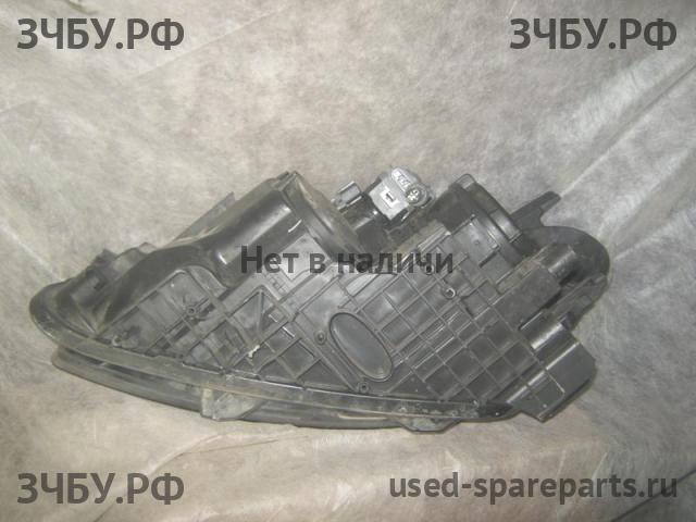 Nissan Qashqai (J10) Фара правая
