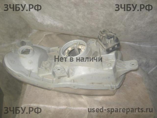 Hyundai Accent 2 Фара правая