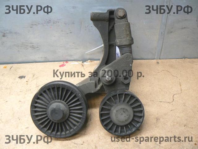 Opel Vectra C Кронштейн компрессора кондиционера