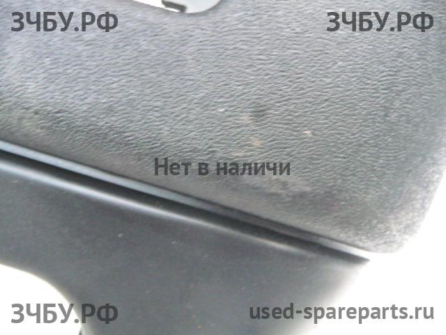 Volkswagen Golf 2 Бампер передний