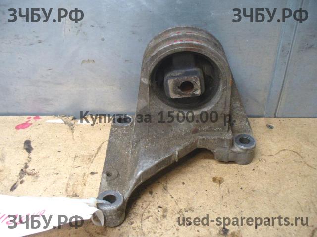 Volvo S60 (1) Опора двигателя