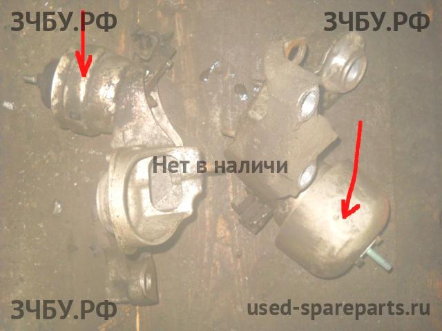 Volkswagen Passat B5 (рестайлинг) Опора двигателя
