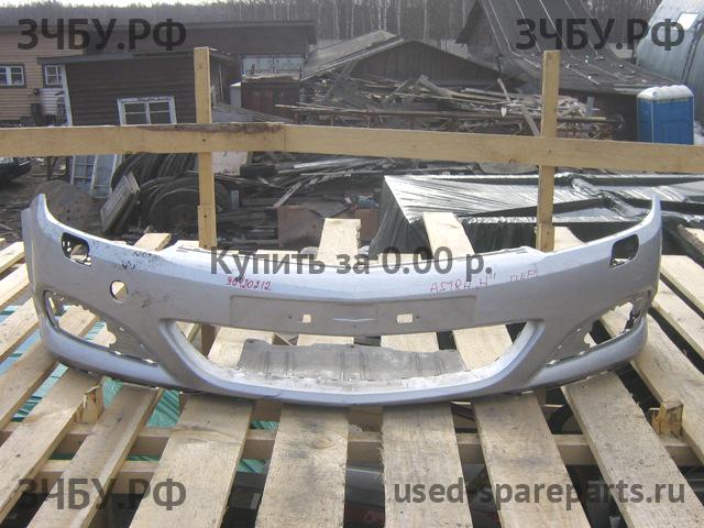 Opel Astra H Бампер передний