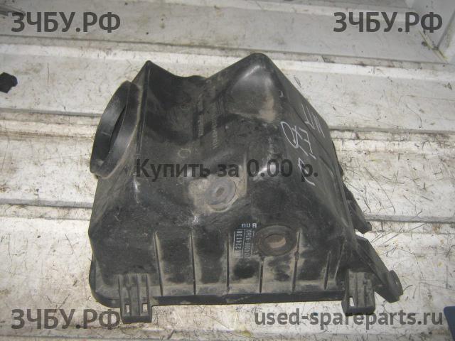 Mitsubishi Galant 8 (EA, EC) Крышка воздушного фильтра
