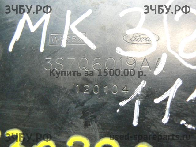 Ford Mondeo 3 Крышка двигателя передняя